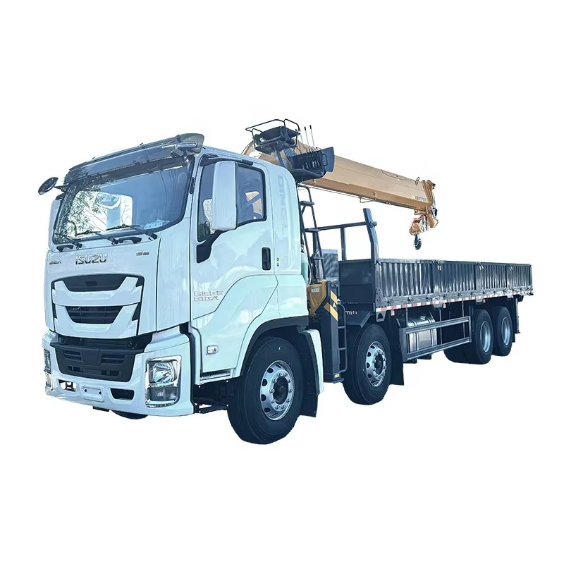 1SUZU GIGA 8x4 Truck Mounted Crane 12 Ton Telescopic Knuckle Boom Crane Truck for Sale